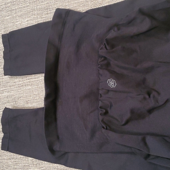 NWOT Belly Bandit Compession Maternity Legging - Picture 5 of 7